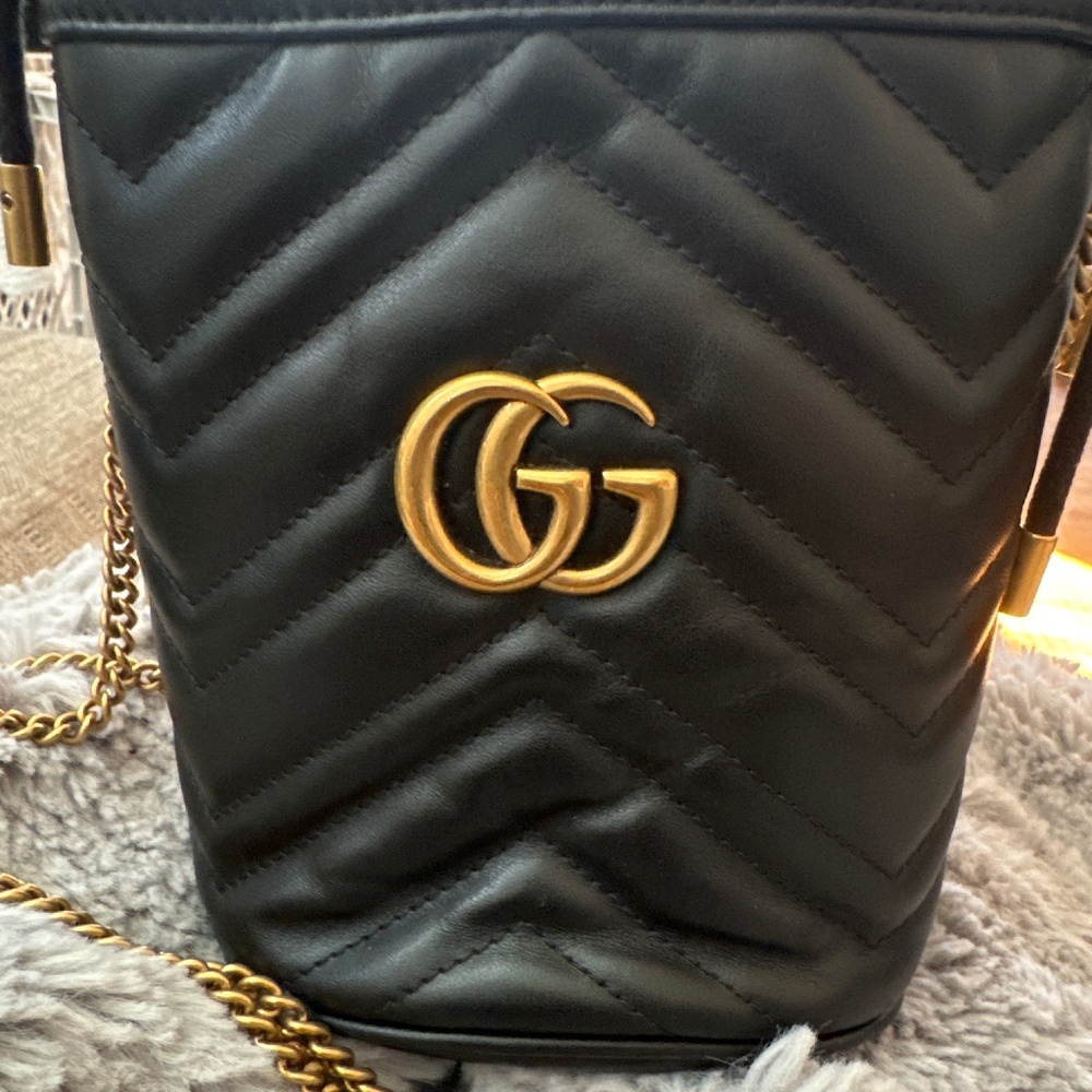 Gucci Marmont Bucket Mini